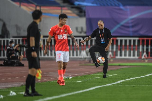 燃油车时代临近终结？专家解析油价背后的关键因素